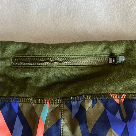 Nike Blue and Green Athletic Shorts with Elastic Waistband - Picture 12 of 12